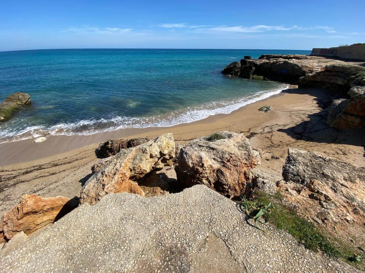 Willa Antonia Sul Mare Con Piscina Torre A Mare *